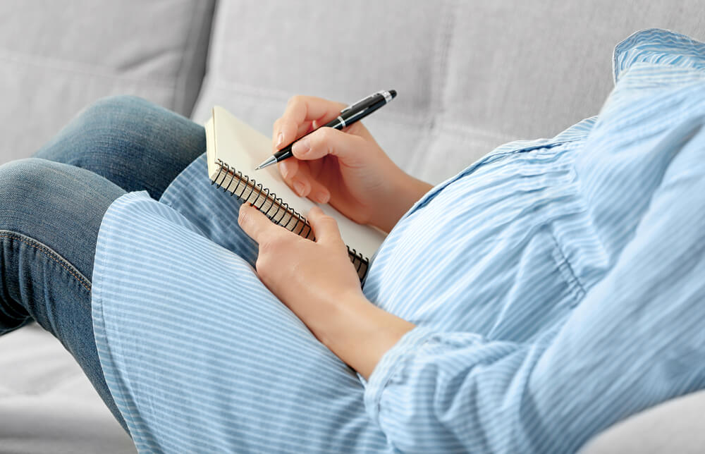 Writing a birth plan: everything you need to know