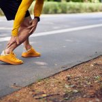Photo illustrating Achilles tendon pain, chronic Achilles tendon rupture.